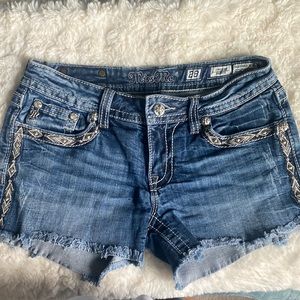 Womens miss me jean shorts size 28